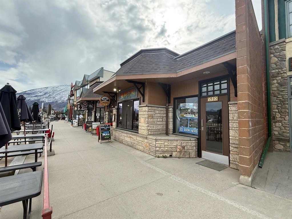 630 Connaught Drive, Jasper, AB