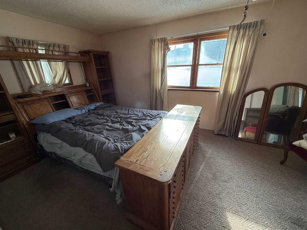 4933 Centre Street, Brule, AB - Indoor Photo Showing Bedroom