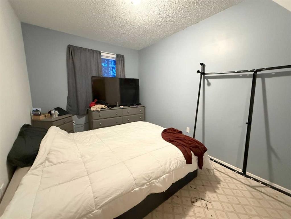 4909 42 Street, Athabasca, AB - Indoor Photo Showing Bedroom