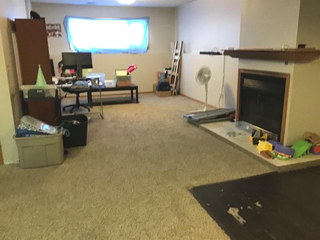 29 Lyons Crescent, Whitecourt, AB - Indoor