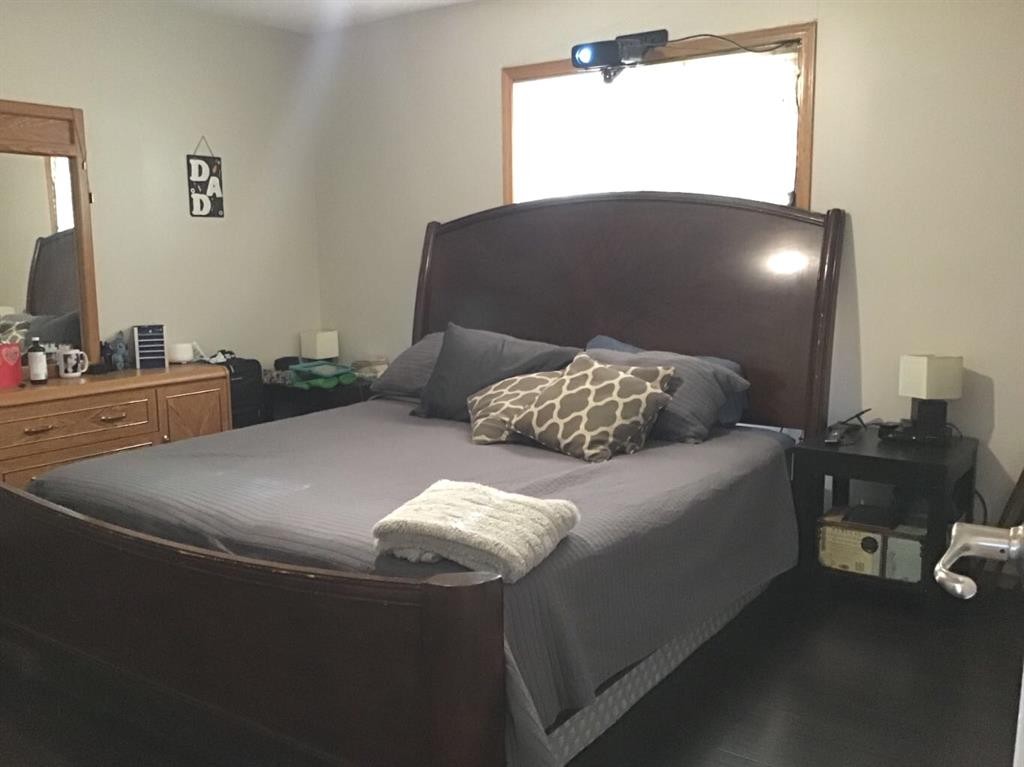 29 Lyons Crescent, Whitecourt, AB - Indoor Photo Showing Bedroom