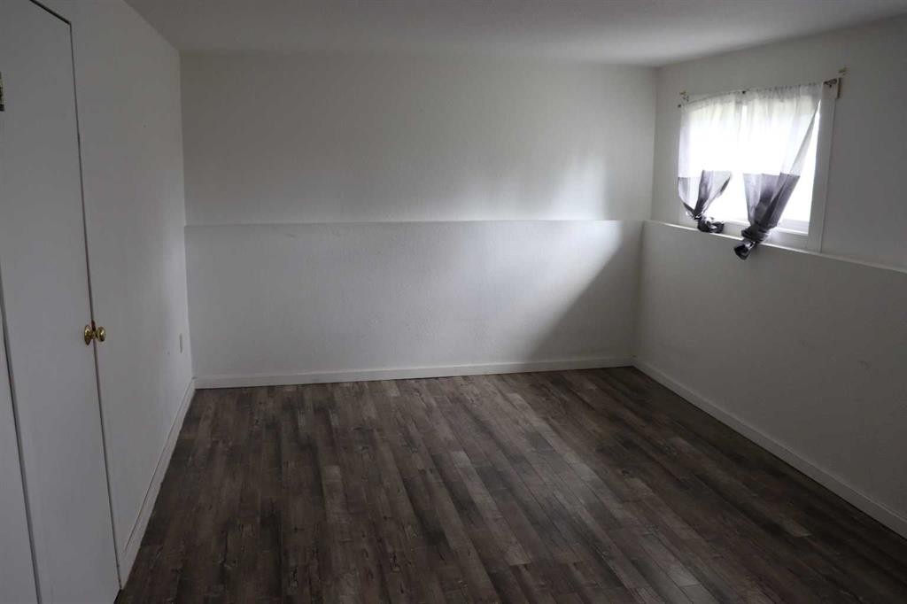5518 13 Avenue, Edson, AB - Indoor Photo Showing Other Room