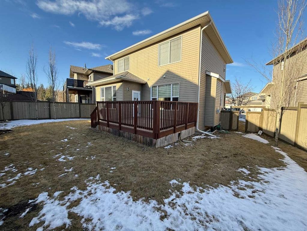 105 Wolf Willow Cove, Hinton, AB - Outdoor