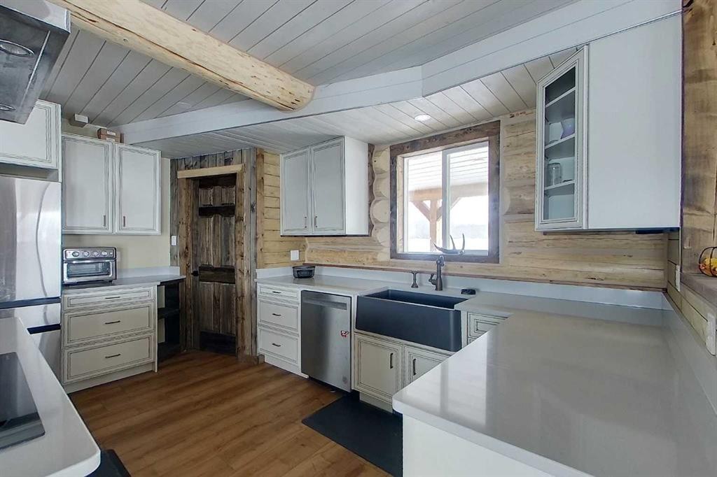 73430 102 Range, Kinuso, AB - Indoor Photo Showing Kitchen