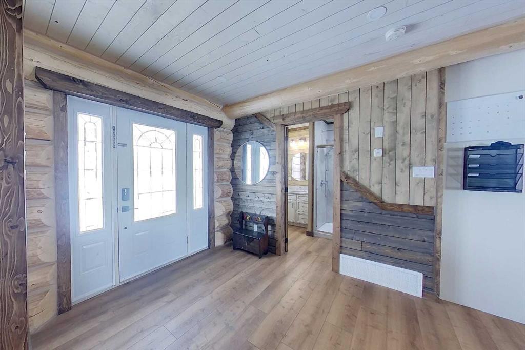 73430 102 Range, Kinuso, AB - Indoor Photo Showing Other Room