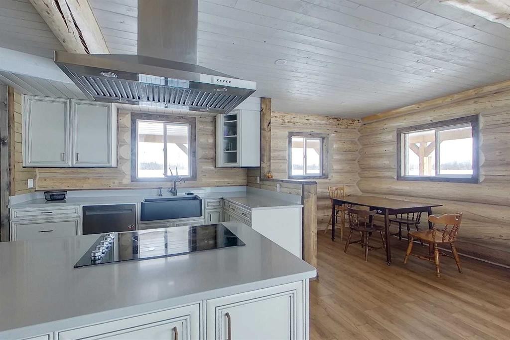 73430 102 Range, Kinuso, AB - Indoor Photo Showing Kitchen