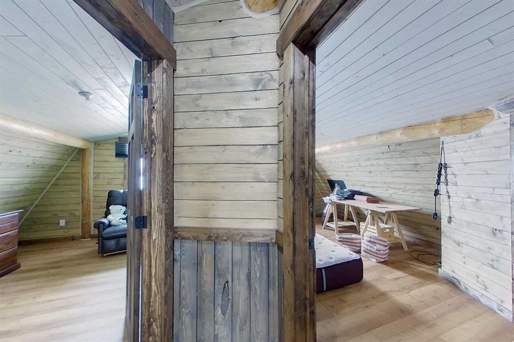 73430 102 Range, Kinuso, AB - Indoor Photo Showing Other Room