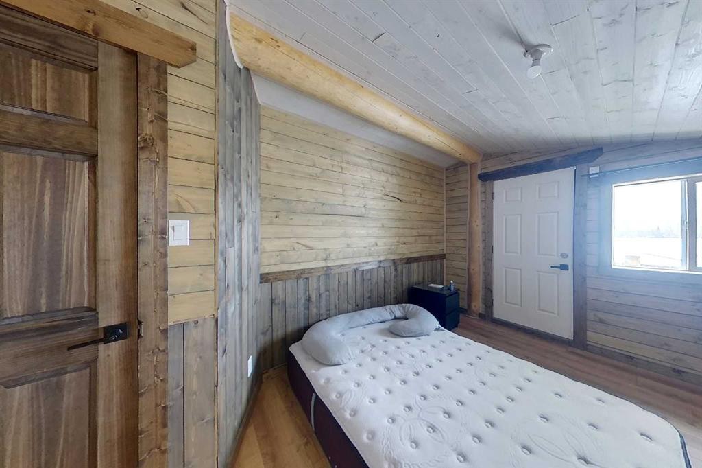 73430 102 Range, Kinuso, AB - Indoor Photo Showing Bedroom