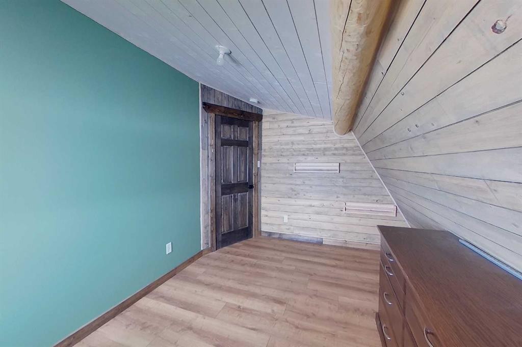 73430 102 Range, Kinuso, AB - Indoor Photo Showing Other Room