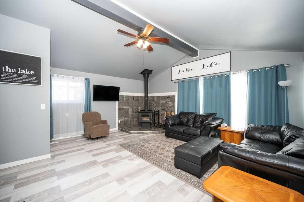 437 Sunset Road, Rural Athabasca County, AB - Indoor Photo Showing Other Room