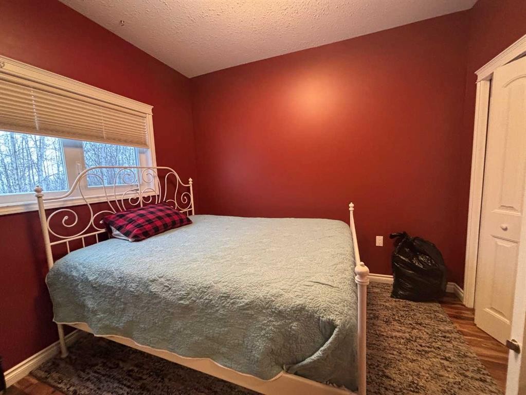 4417 54 St, Athabasca, AB - Indoor Photo Showing Bedroom