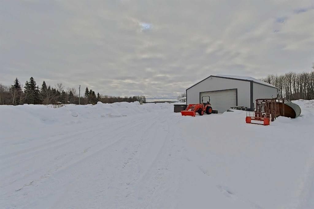 74120 100 Range Road, Kinuso, AB - Outdoor