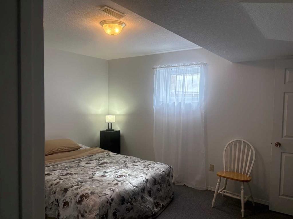 #28 Aspen Cres, Rural Athabasca County, AB - Indoor Photo Showing Bedroom