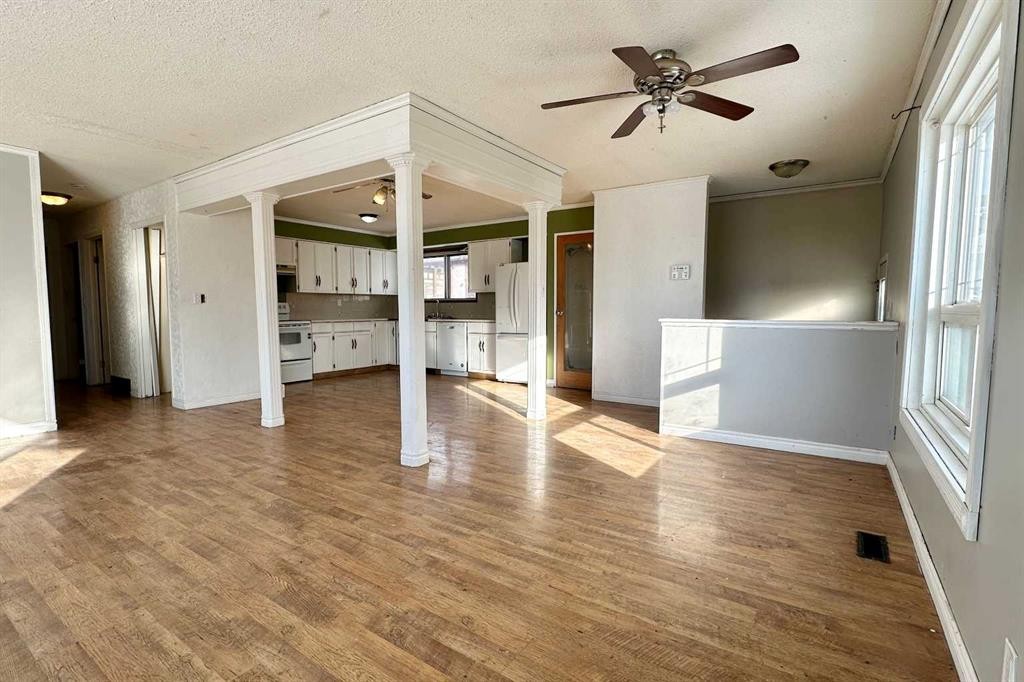 6 Hillside Avenue, Swan Hills, AB - Indoor Photo Showing Other Room