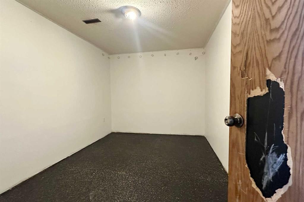 6 Hillside Avenue, Swan Hills, AB - Indoor Photo Showing Other Room