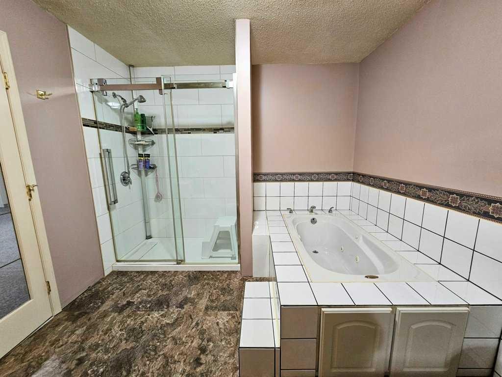 2718 Jackson Street, Wabasca, AB - Indoor Photo Showing Bathroom