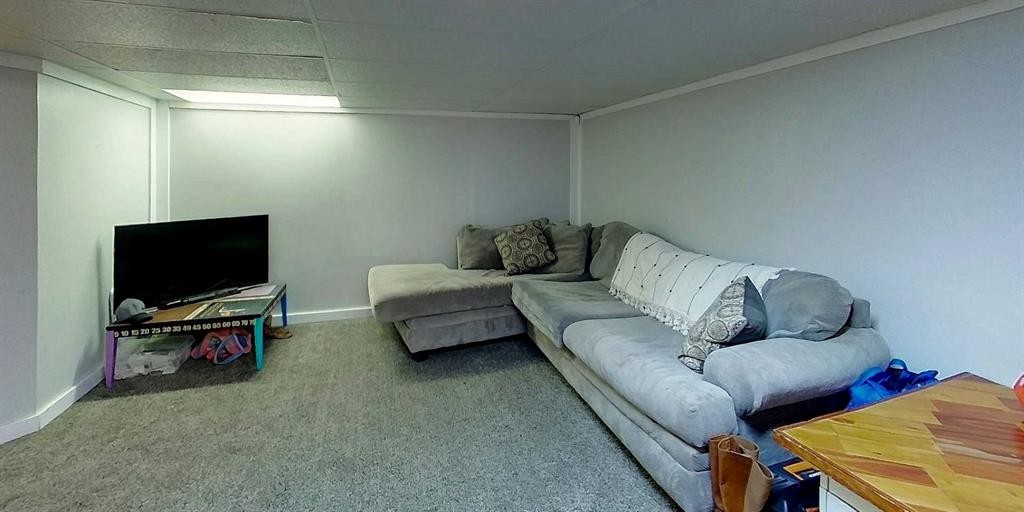 4237 5 Ave, Edson, AB - Indoor