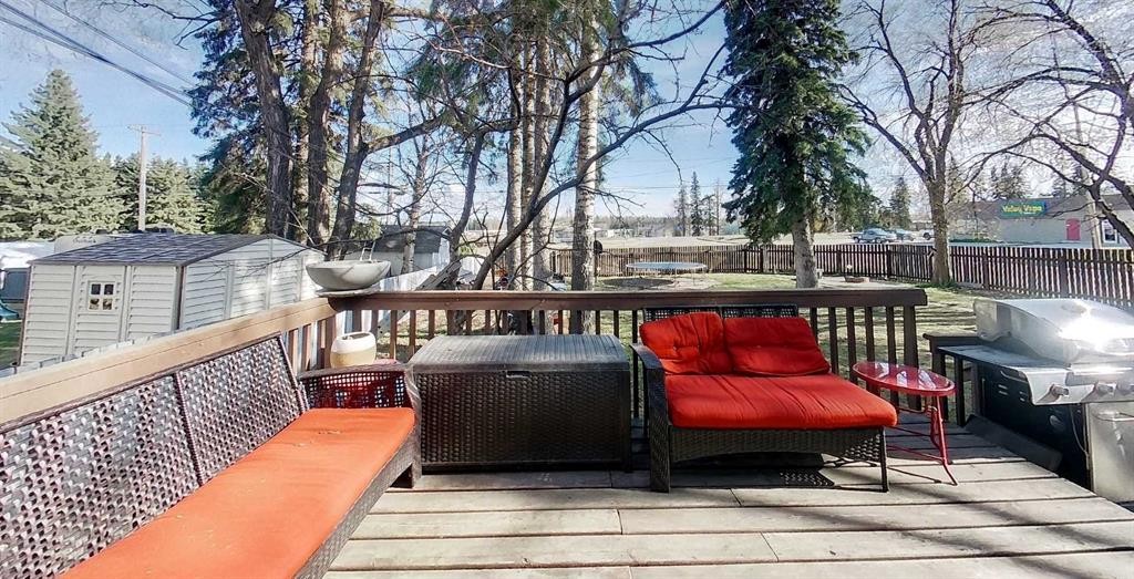 4237 5 Ave, Edson, AB - Outdoor With Deck Patio Veranda