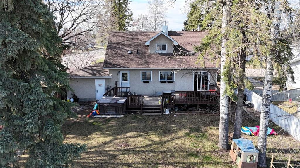 4237 5 Ave, Edson, AB - Outdoor With Deck Patio Veranda