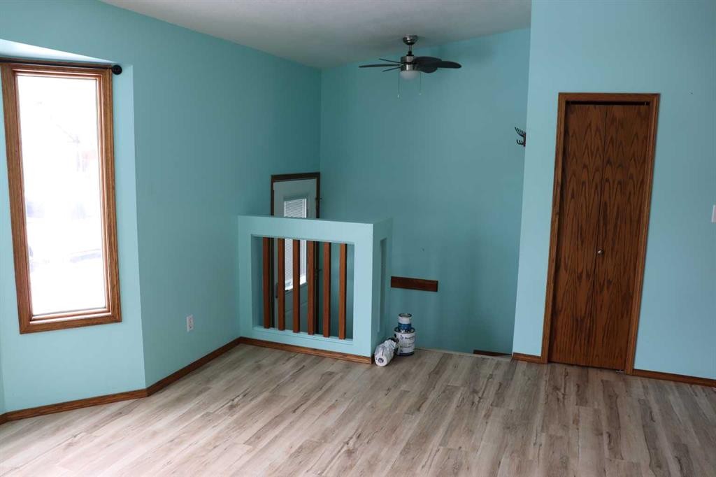 5105 8 Avenue, Edson, AB - Indoor Photo Showing Other Room