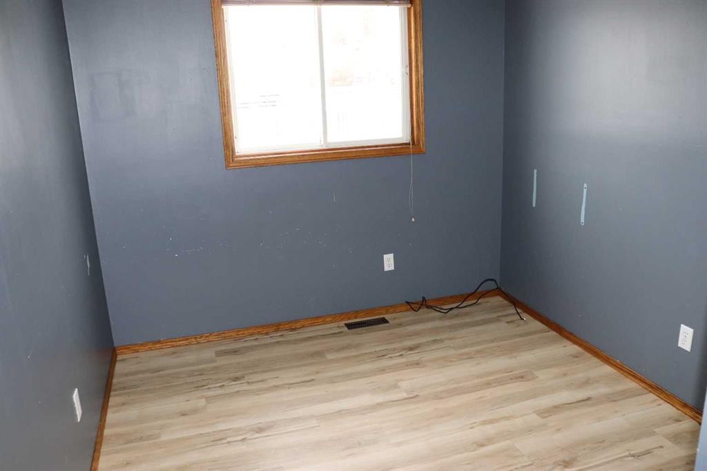 5105 8 Avenue, Edson, AB - Indoor Photo Showing Other Room