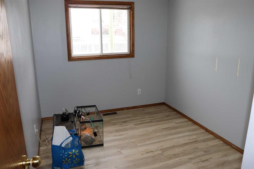 5105 8 Avenue, Edson, AB - Indoor Photo Showing Other Room