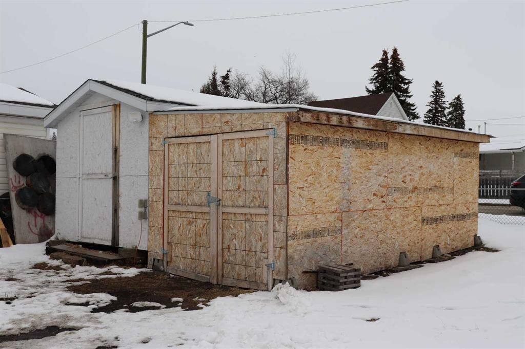 5105 8 Avenue, Edson, AB - Outdoor With Exterior