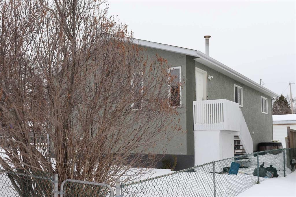 5105 8 Avenue, Edson, AB - Outdoor