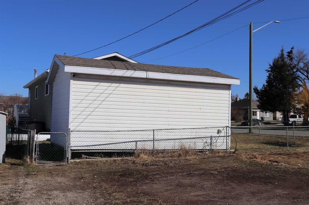 5101 8 Avenue, Edson, AB - Outdoor
