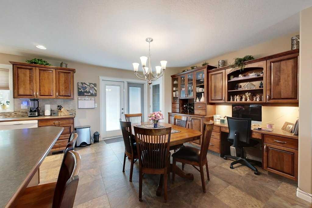 845 12 Street Se, Slave Lake, AB - Indoor Photo Showing Dining Room