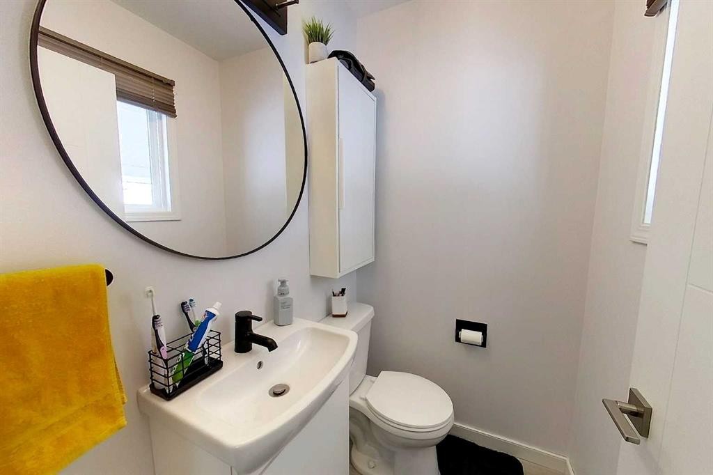 4230 5 Avenue, Edson, AB - Indoor Photo Showing Bathroom