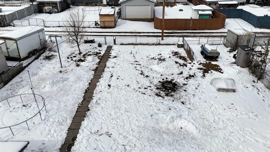 4230 5 Avenue, Edson, AB - Outdoor