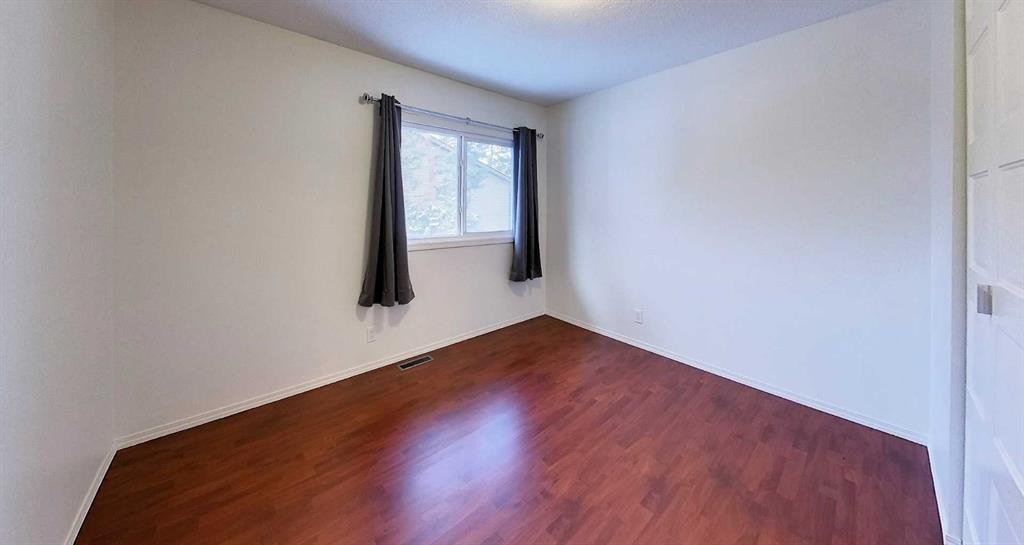 20-5215 6 Avenue, Edson, AB - Indoor Photo Showing Other Room