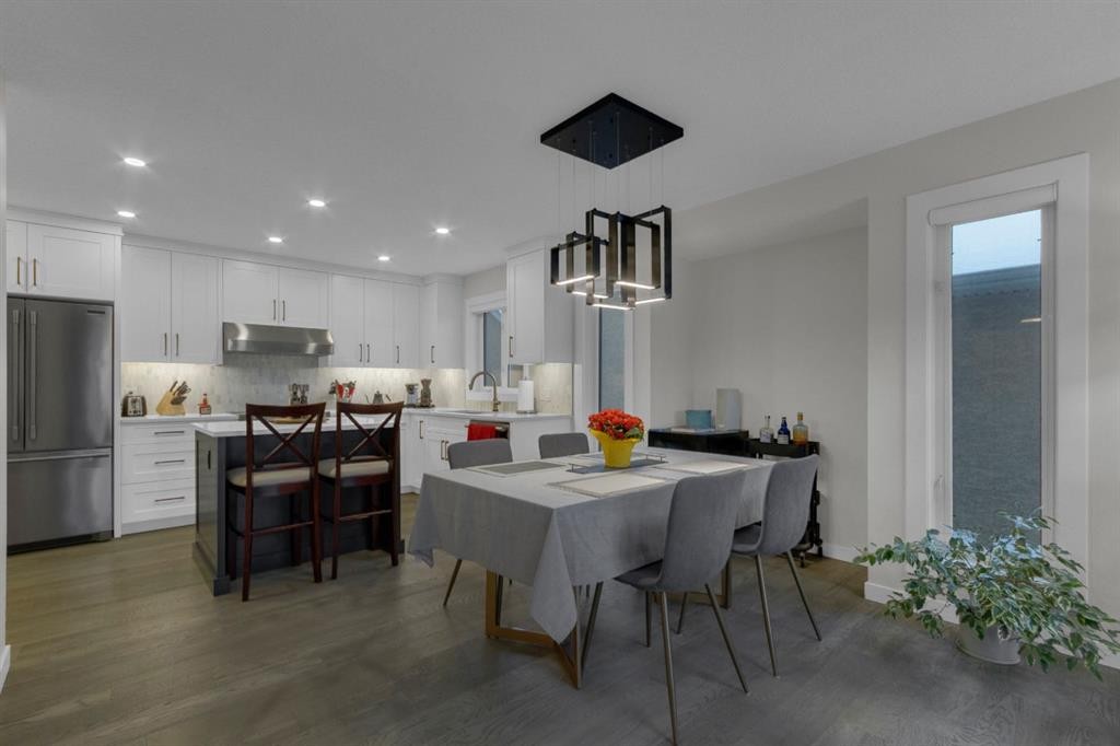 2-729 7Th, Canmore, AB - Indoor