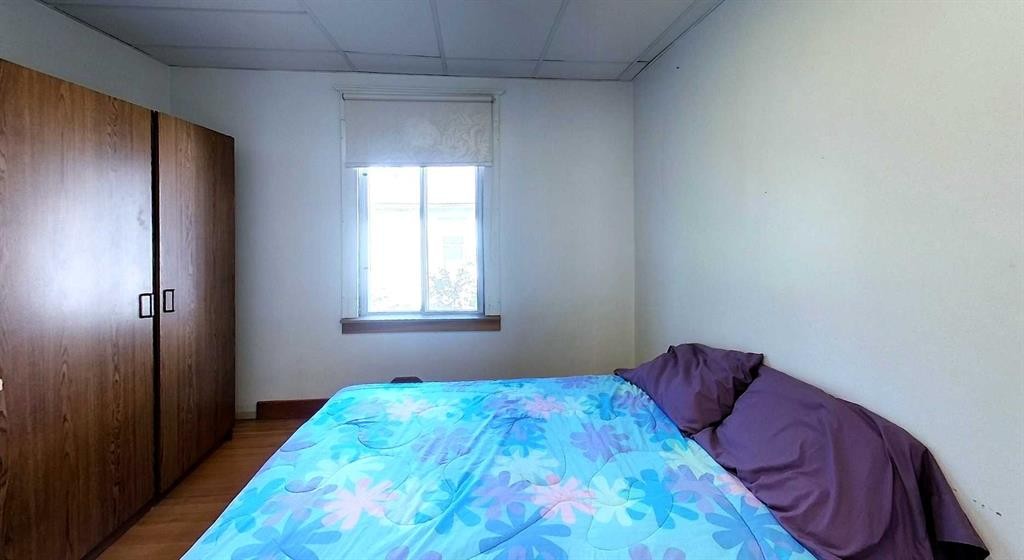 4827 5 Avenue, Edson, AB - Indoor Photo Showing Bedroom
