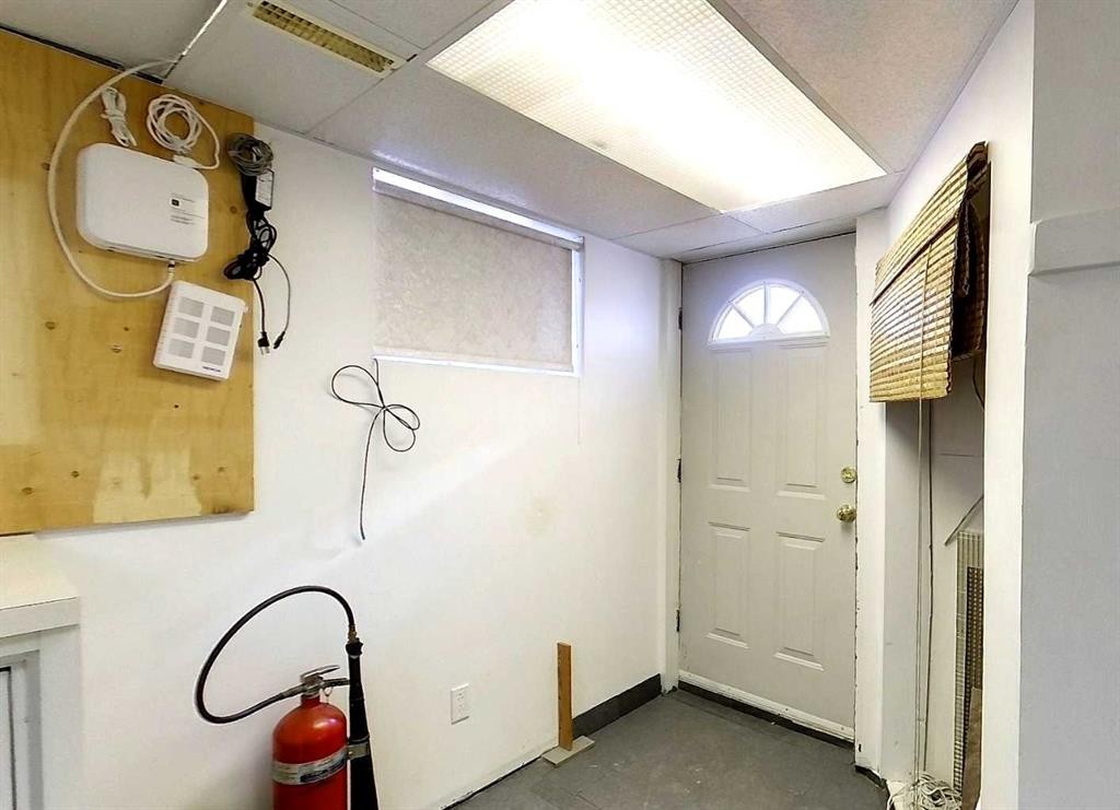 4827 5 Avenue, Edson, AB - Indoor