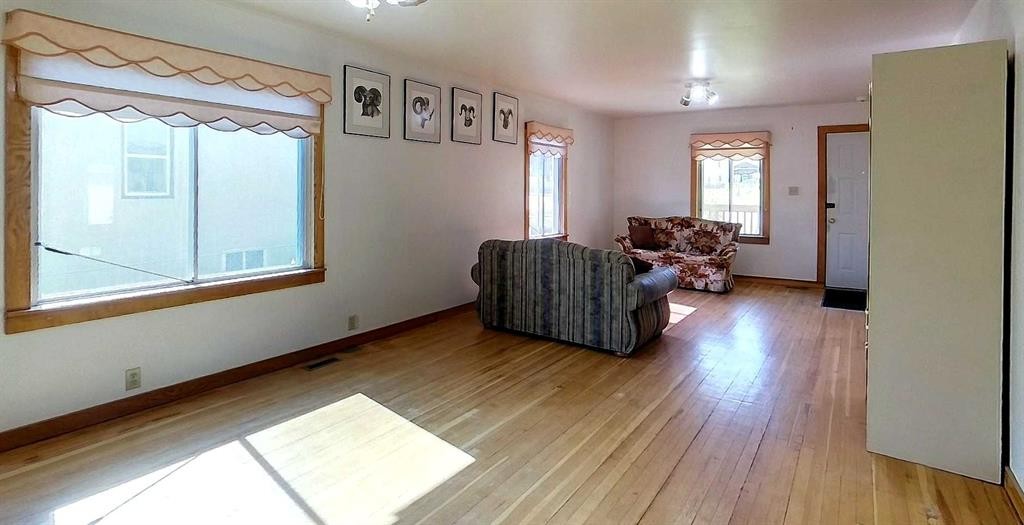 4827 5 Avenue, Edson, AB - Indoor Photo Showing Other Room