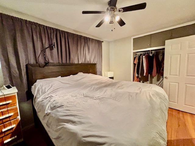 122 Willow Drive, Hinton, AB - Indoor Photo Showing Bedroom