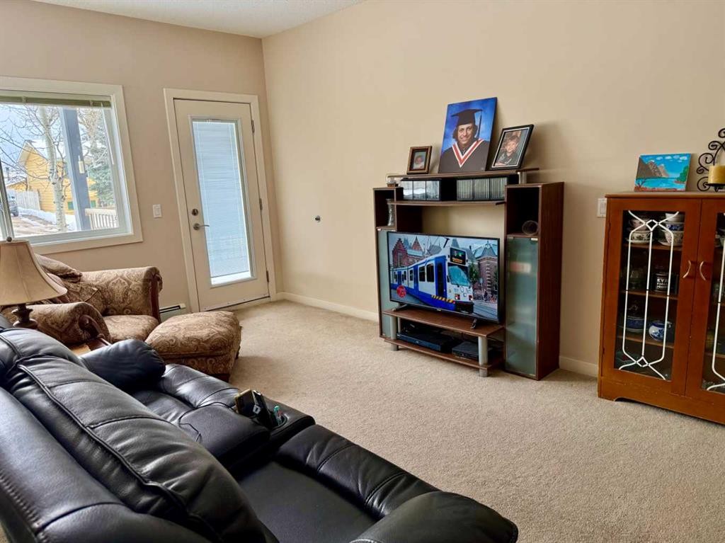 102-109 Seabolt Drive, Hinton, AB - Indoor