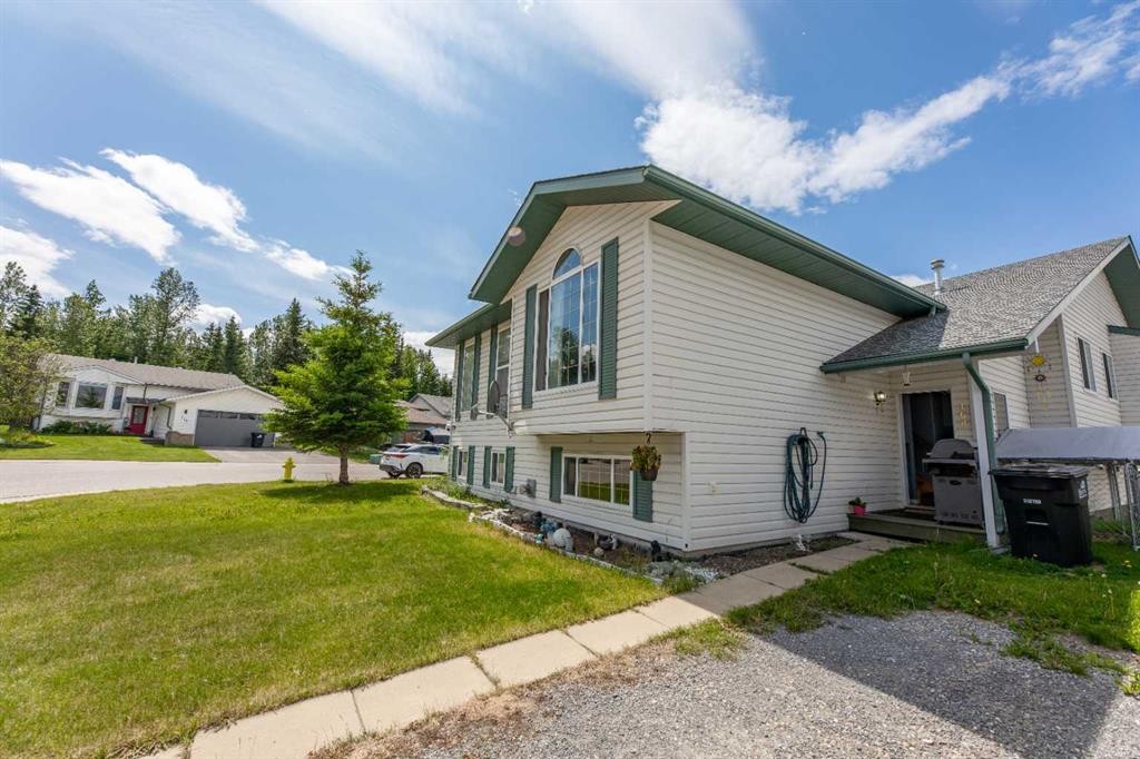 168 Sitar Crescent, Hinton, AB - Outdoor