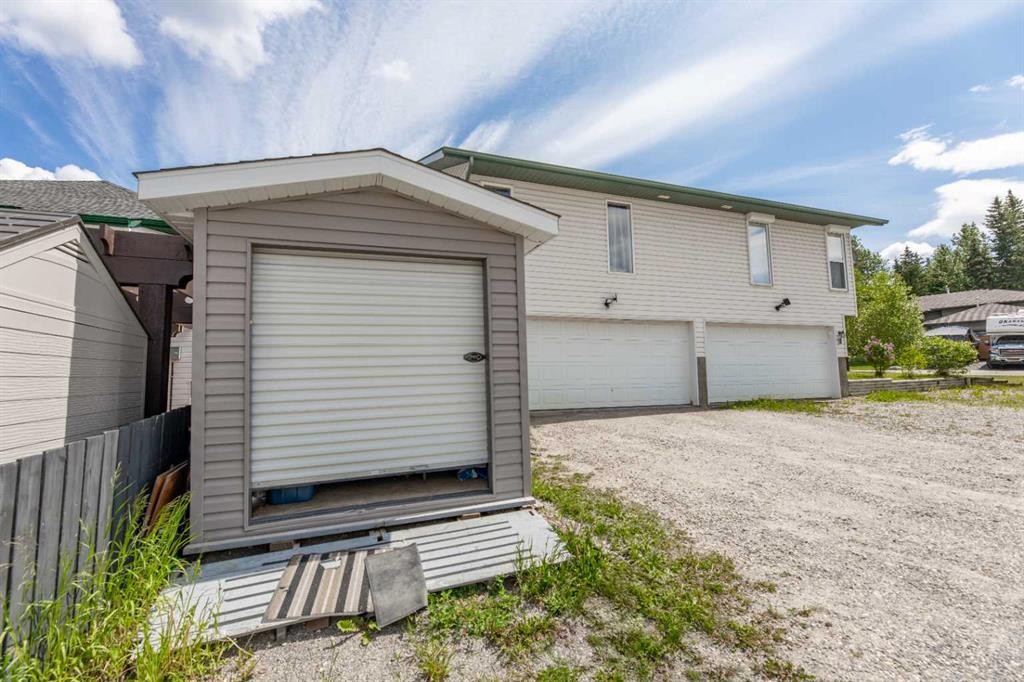 168 Sitar Crescent, Hinton, AB - Outdoor With Exterior