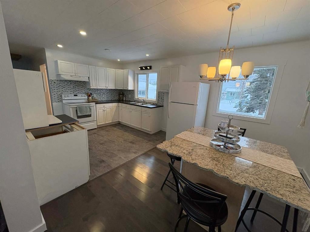 27 Centenial Crescent, Swan Hills, AB - Indoor