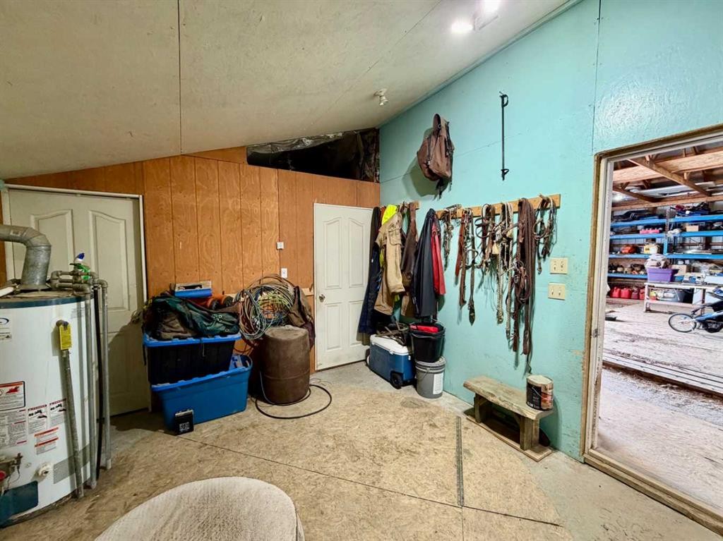 55111 Range Road 160A, Rural Yellowhead County, AB - Indoor