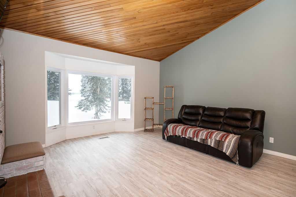 203039 Township Road 662, Rural Athabasca County, AB - Indoor