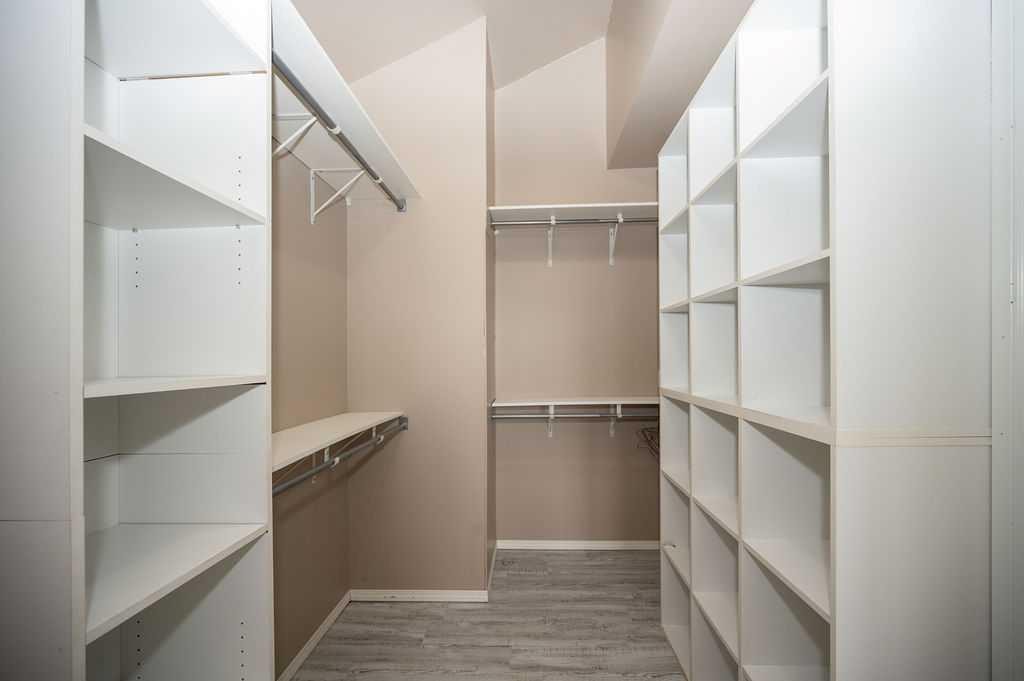 203039 Township Road 662, Rural Athabasca County, AB - Indoor With Storage