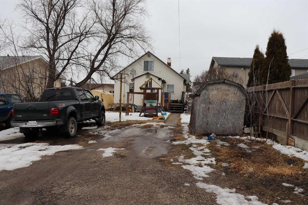 5113 5Th. Avenue, Edson, AB - Outdoor