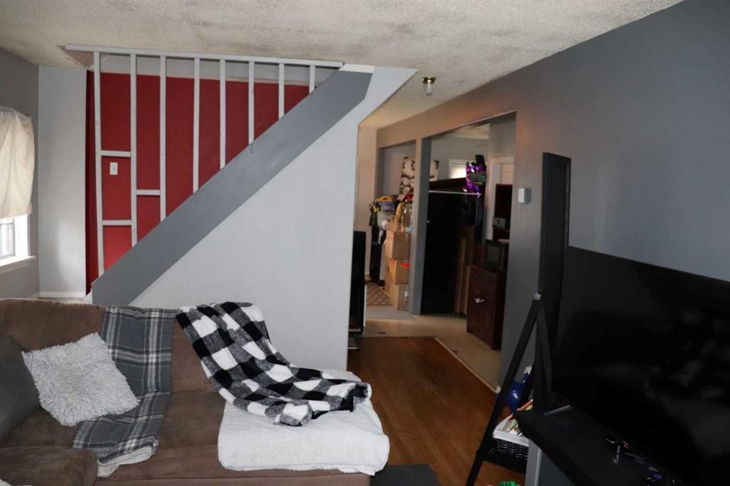 5113 5Th. Avenue, Edson, AB - Indoor Photo Showing Other Room