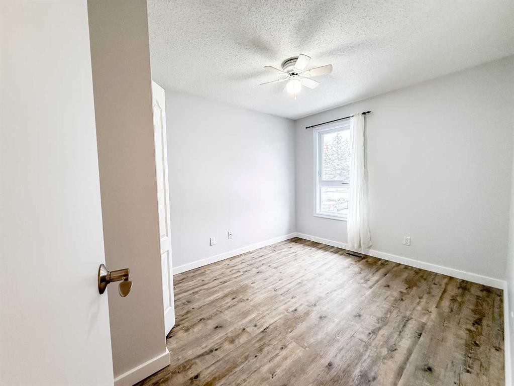 310-457 Collinge Road, Hinton, AB - Indoor Photo Showing Other Room