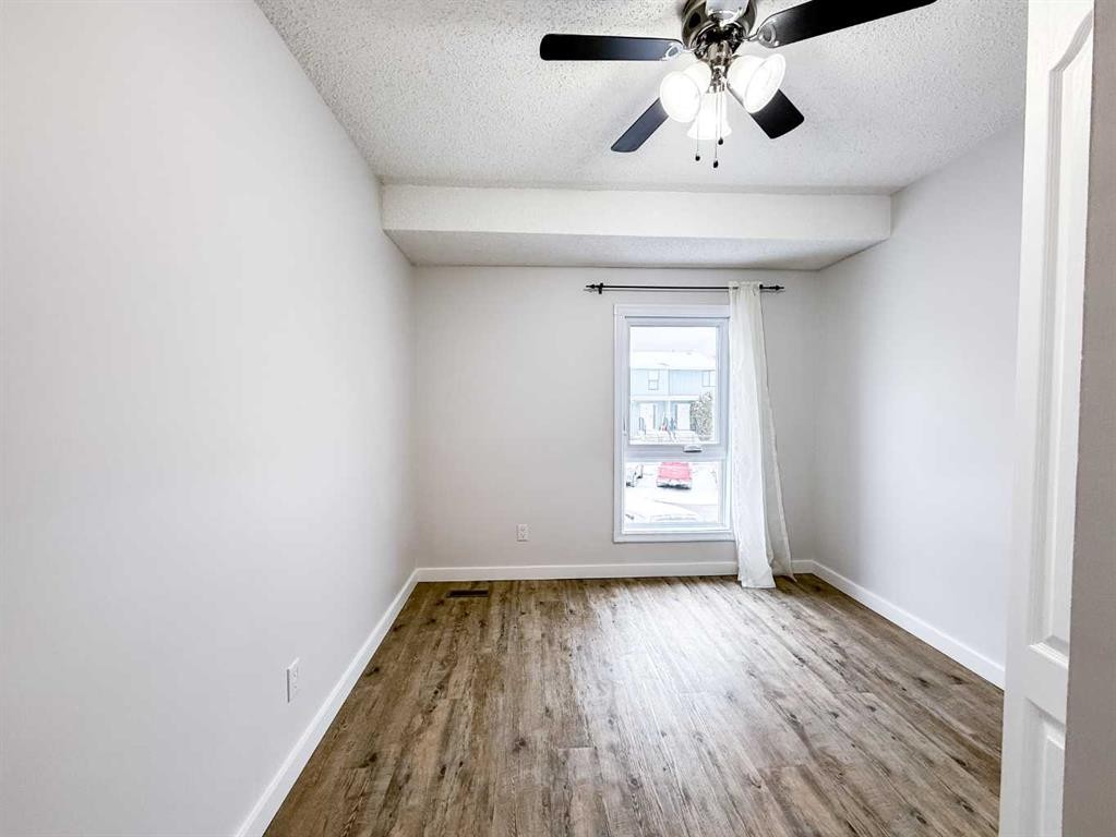 310-457 Collinge Road, Hinton, AB - Indoor Photo Showing Other Room