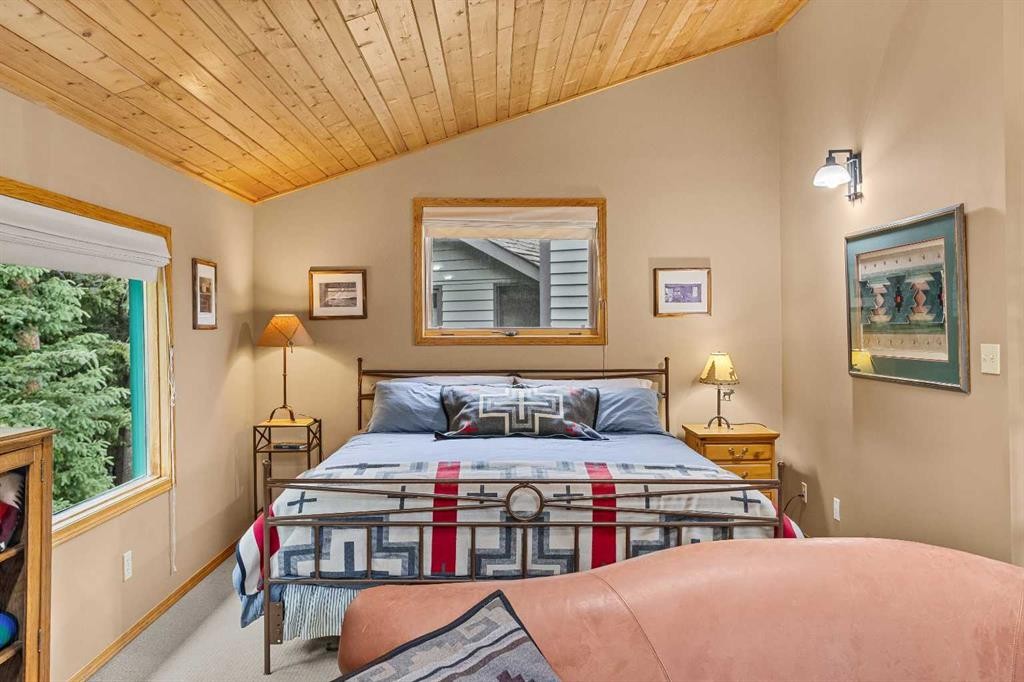 204 Grassi Place, Canmore, AB - Indoor Photo Showing Bedroom